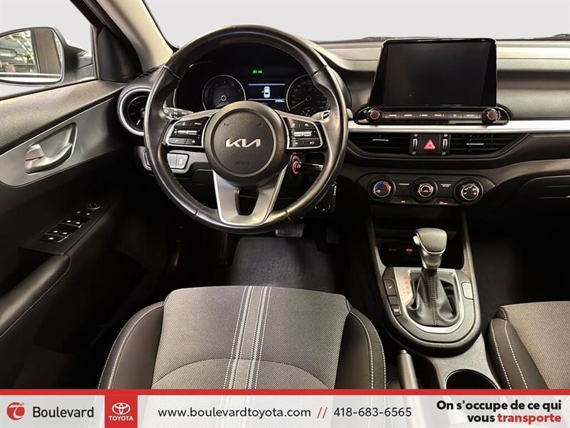 kia Forte 2023 - 16