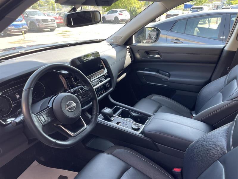 nissan Pathfinder 2022 - 25