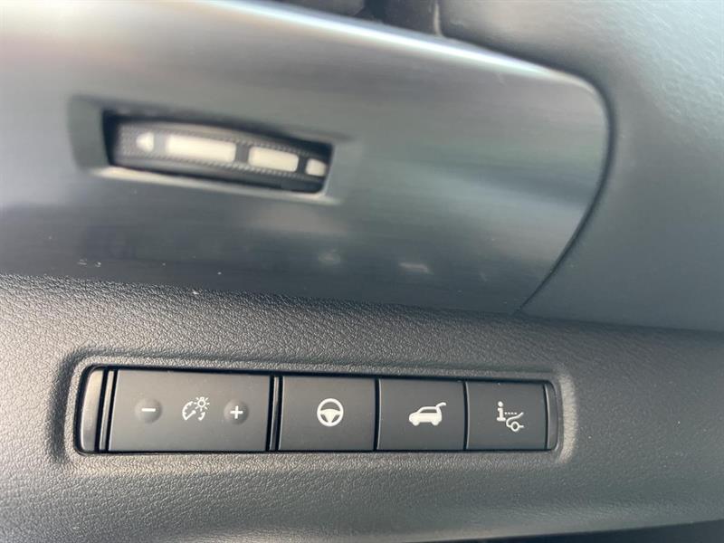 nissan Pathfinder 2022 - 26