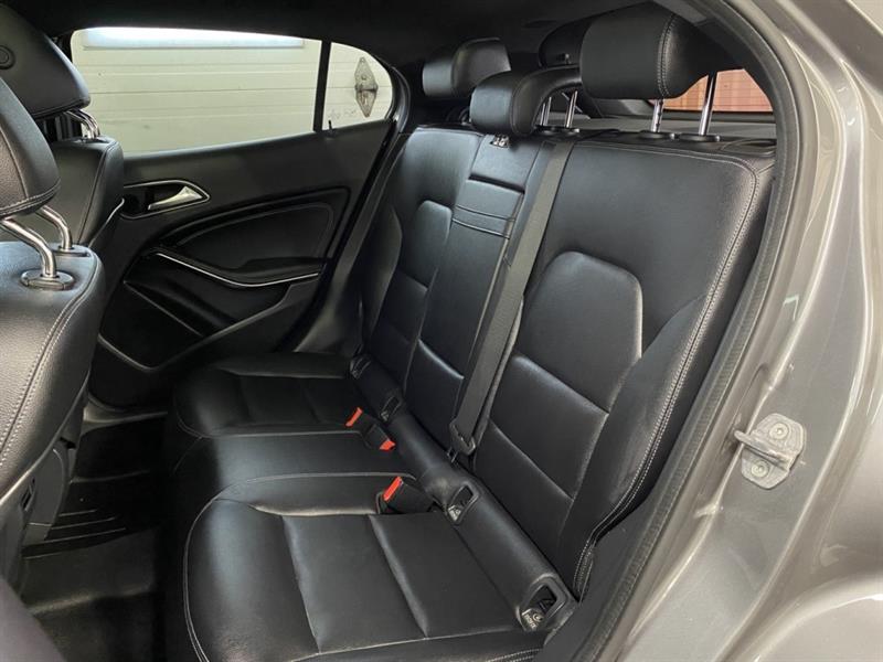 mercedes-benz GLA 2019 - 18