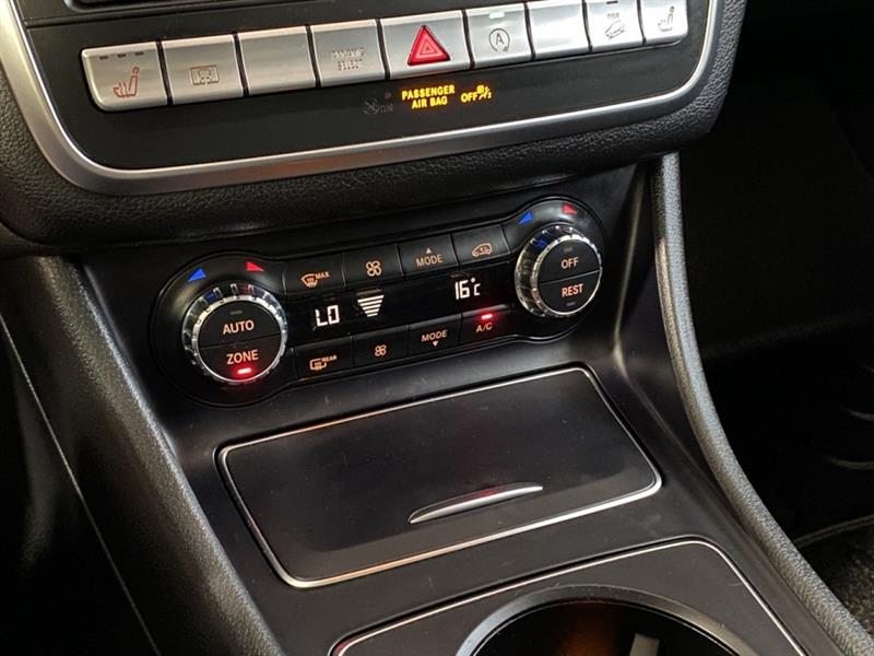 mercedes-benz GLA 2019 - 29