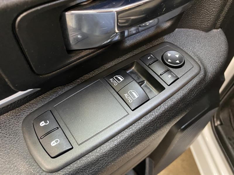 ram 1500 Classic 2021 - 25