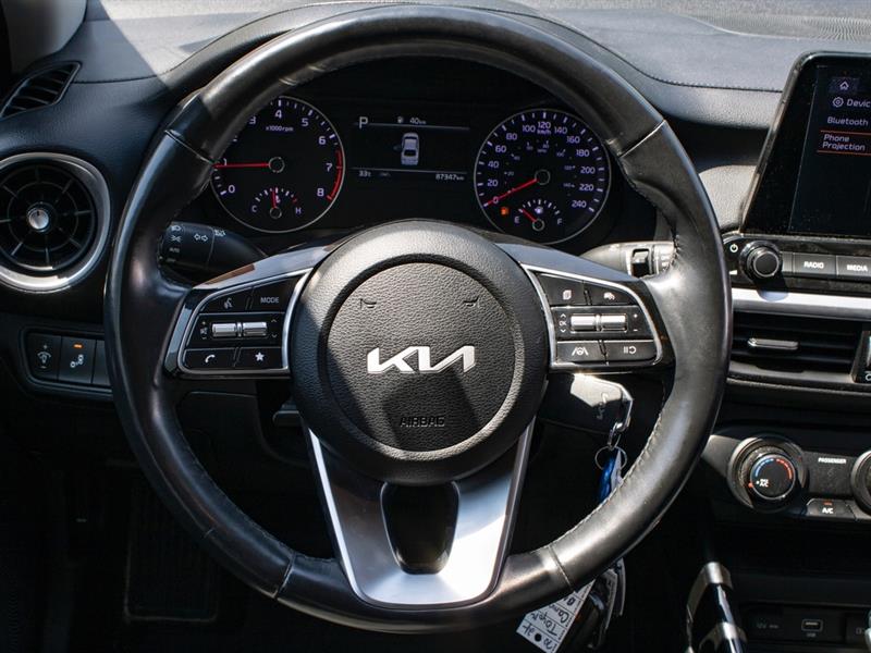 kia Forte 2022 - 12