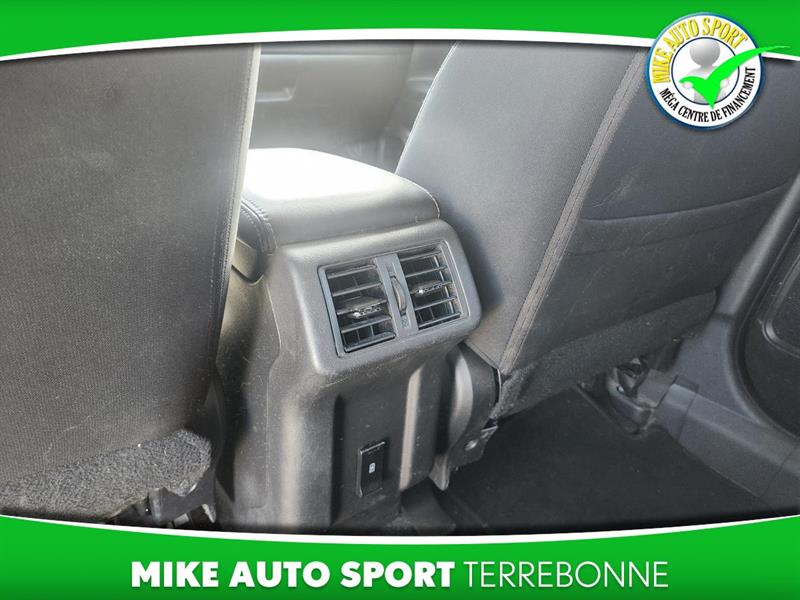 mitsubishi Outlander 2020 - 16