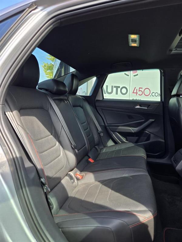 volkswagen Jetta 2019 - 12
