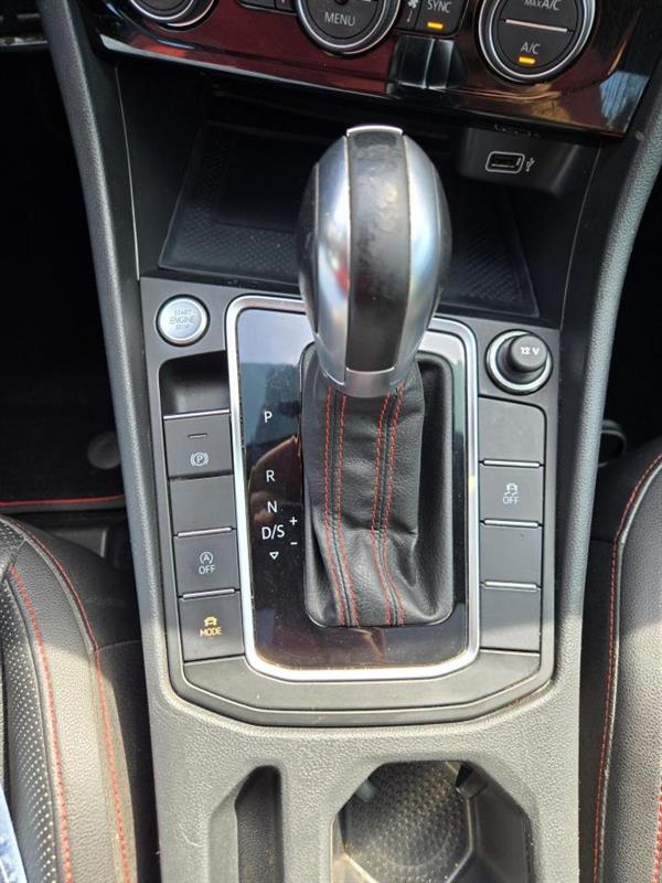 volkswagen Jetta 2019 - 23