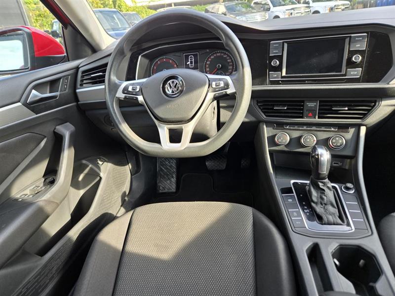 volkswagen Jetta 2019 - 14