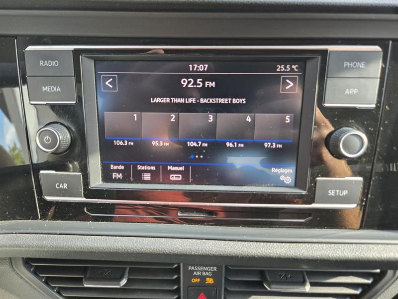 volkswagen Jetta 2019 - 23