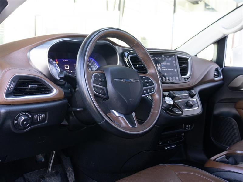chrysler Pacifica 2017 - 14