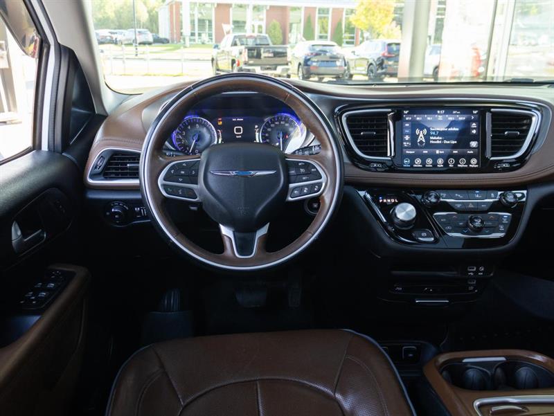 chrysler Pacifica 2017 - 15