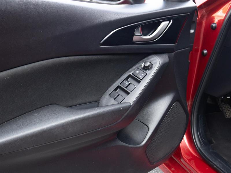 mazda Mazda3 2015 - 9