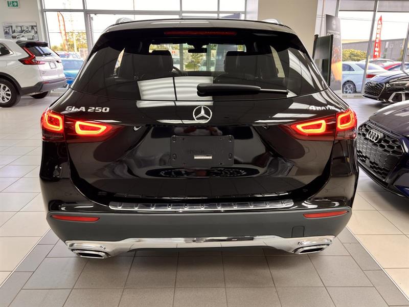 mercedes-benz GLA250 2021 - 6