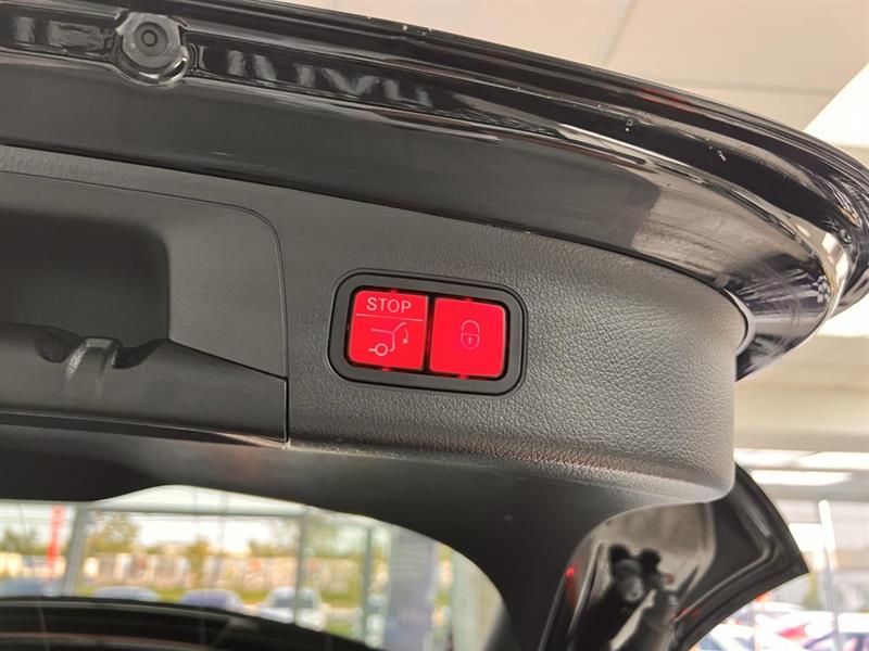 mercedes-benz GLA250 2021 - 9