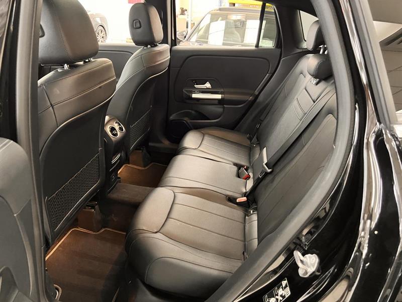mercedes-benz GLA250 2021 - 11