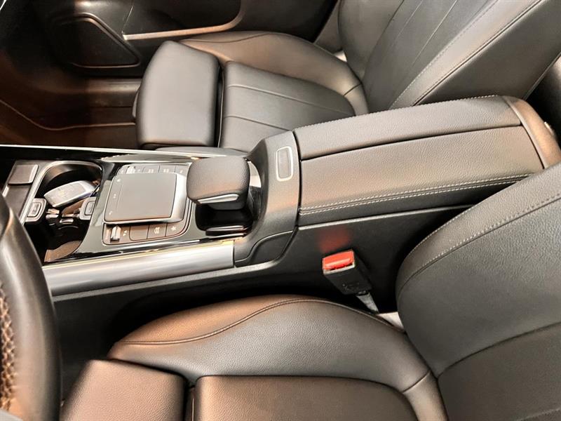 mercedes-benz GLA250 2021 - 21