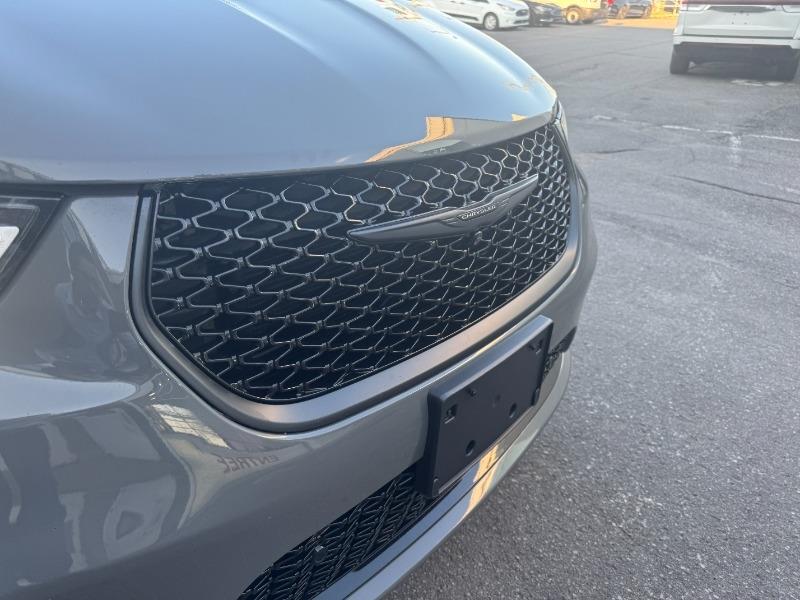 chrysler Pacifica 2022 - 10