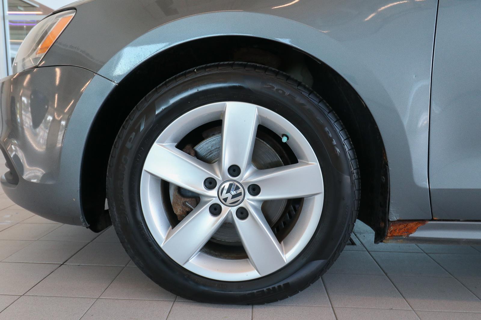 volkswagen Jetta Sedan 2014 - 9