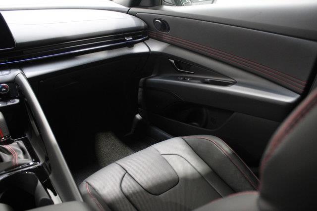 hyundai Elantra 2025 - 17