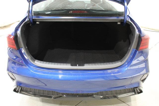 kia Forte 2023 - 10