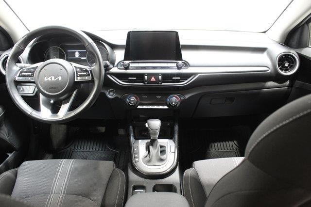 kia Forte 2023 - 16