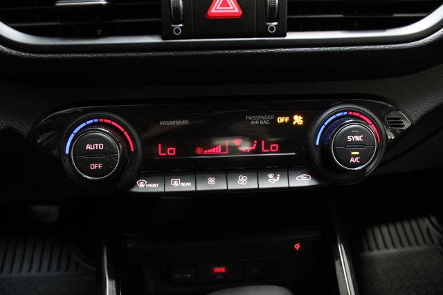 kia Forte 2023 - 32