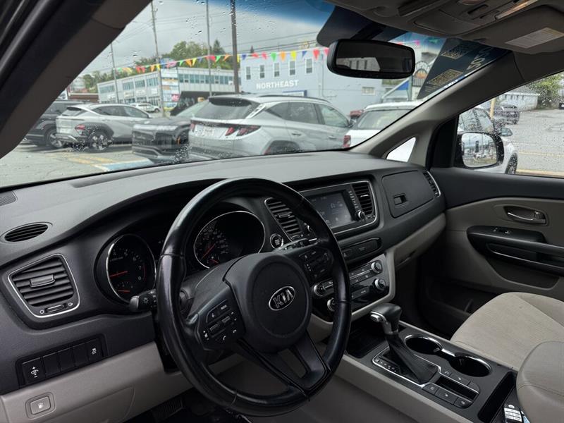 kia Sedona 2020 - 10