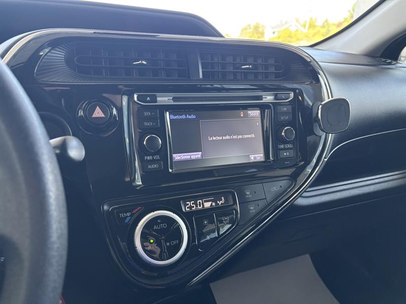 toyota Prius c 2019 - 15