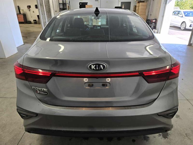 kia Forte 2021 - 6