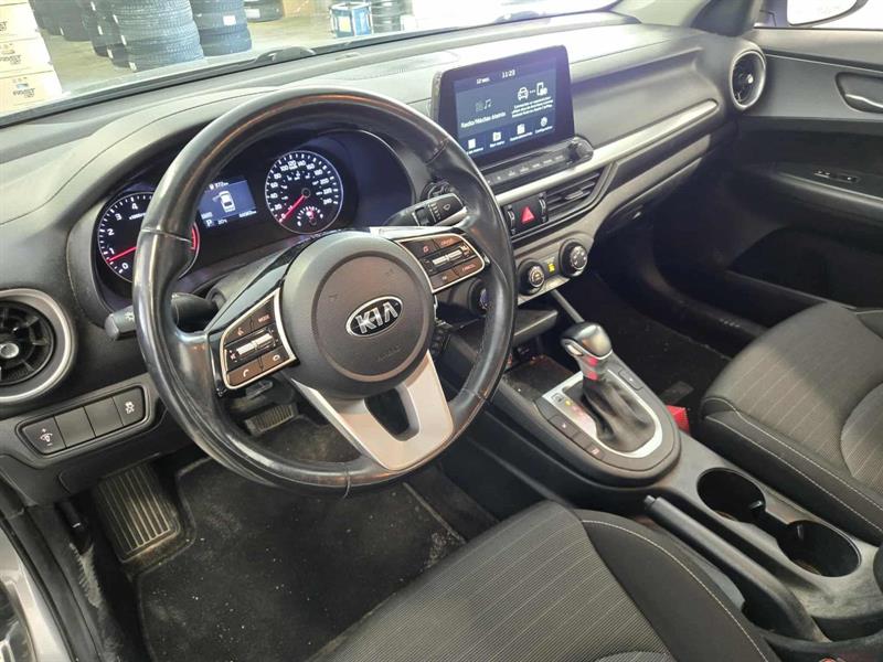 kia Forte 2021 - 11