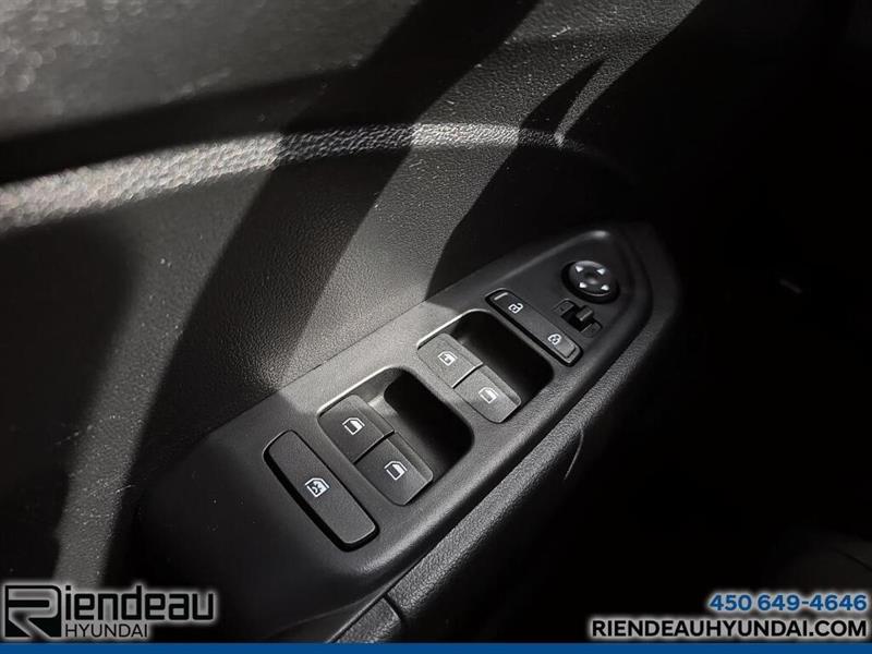 hyundai Venue 2023 - 14