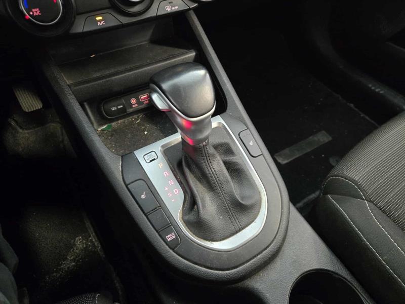 kia Forte 2021 - 18