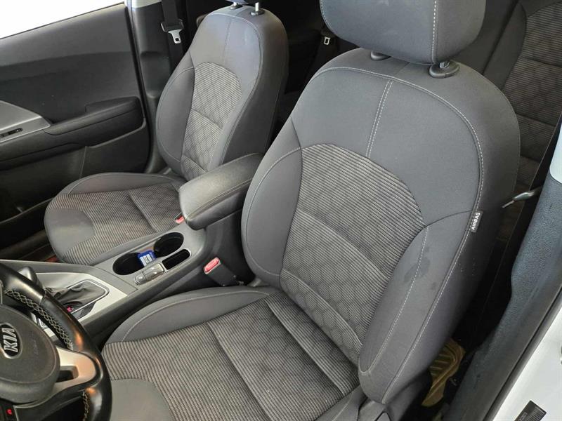 kia Niro 2019 - 11