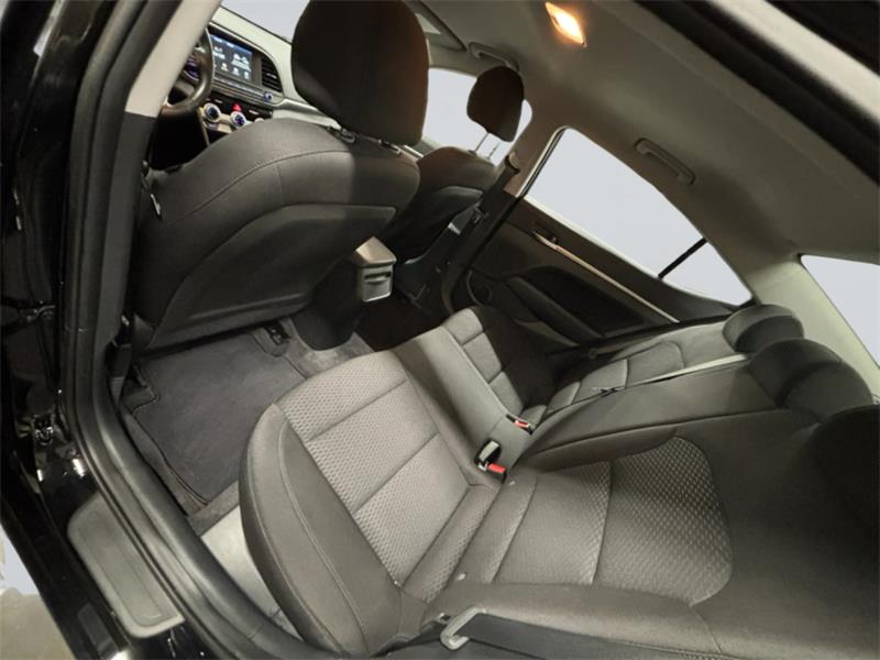 hyundai Elantra 2020 - 17