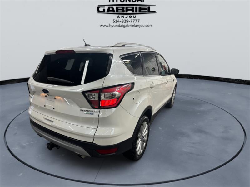 ford Escape 2017 - 24