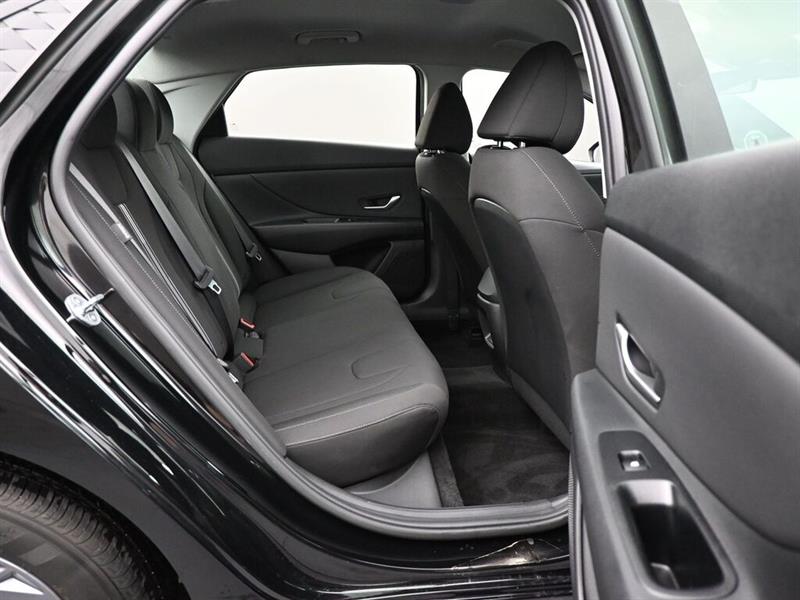 hyundai Elantra 2024 - 17