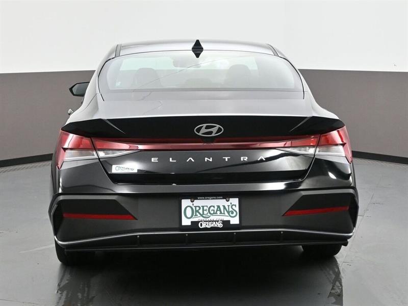 hyundai Elantra 2024 - 25