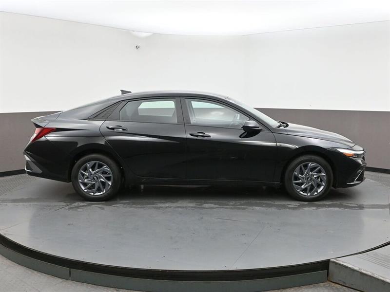 hyundai Elantra 2024 - 27