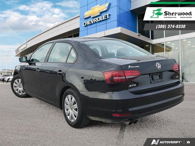 volkswagen Jetta Sedan 2016 - 4