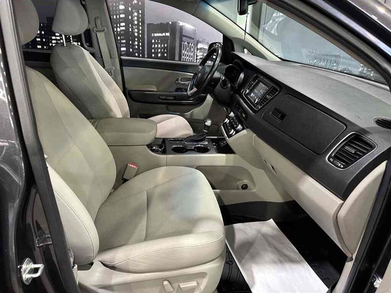 kia Sedona 2020 - 10