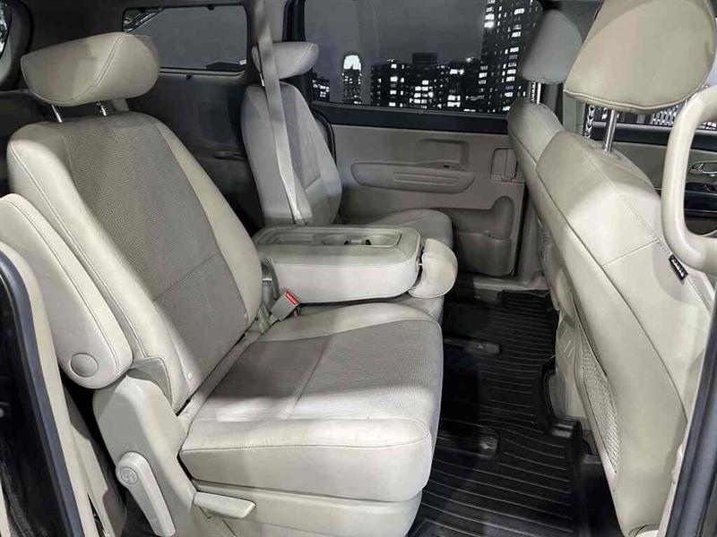 kia Sedona 2020 - 11