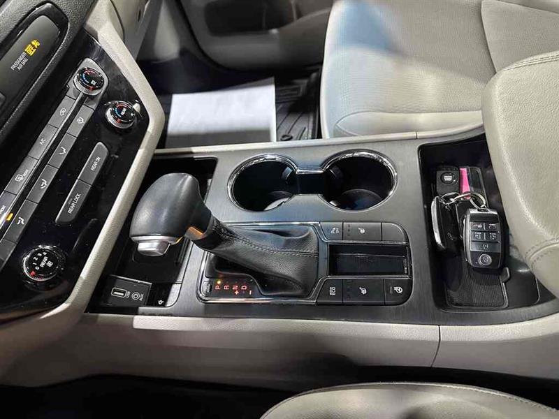 kia Sedona 2020 - 16