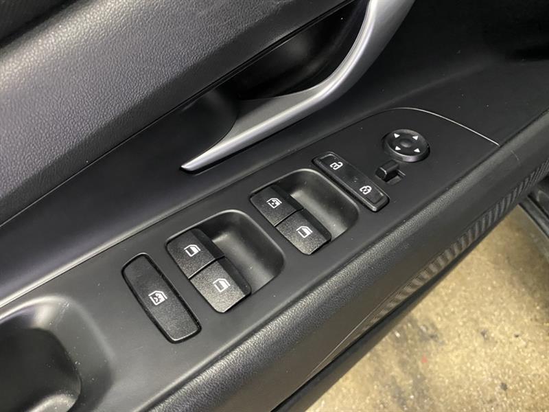 hyundai Elantra hybride 2023 - 33