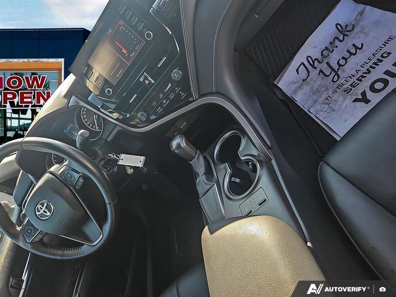 toyota Camry 2023 - 18