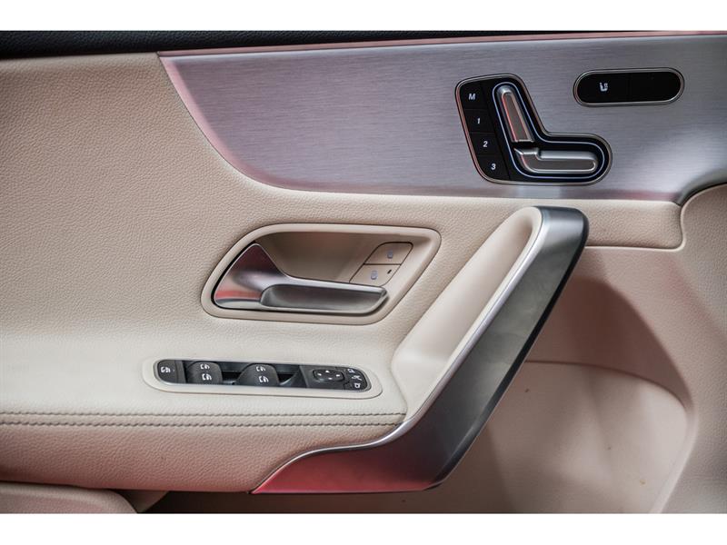 mercedes-benz A250 2020 - 11