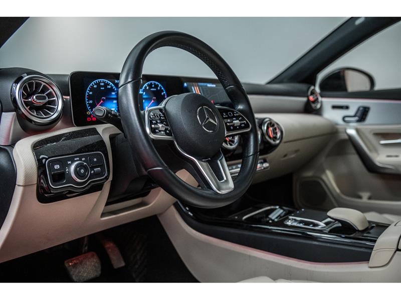 mercedes-benz A250 2020 - 13