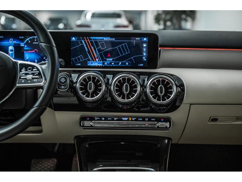 mercedes-benz A250 2020 - 28