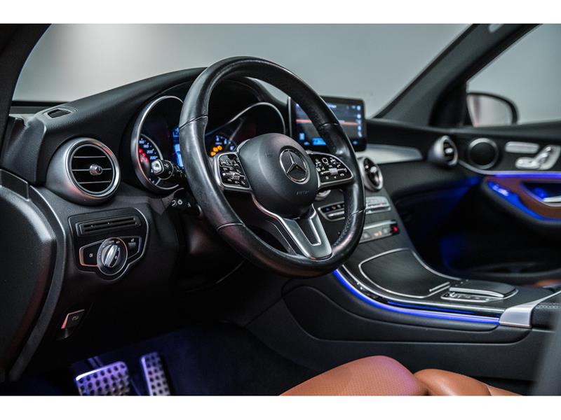 mercedes-benz GLC300 2022 - 14
