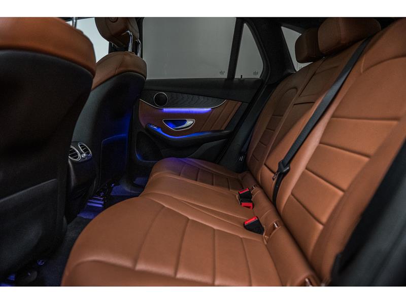 mercedes-benz GLC300 2022 - 25
