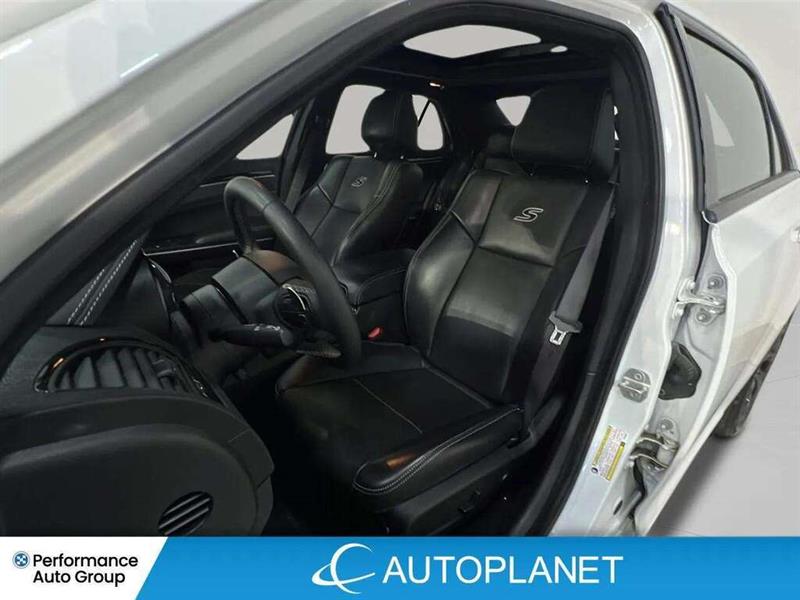 chrysler 300 2023 - 9