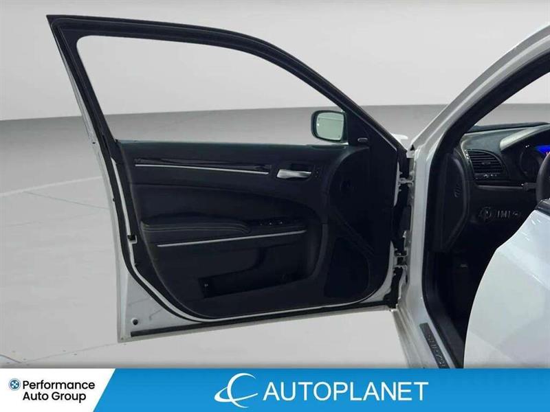 chrysler 300 2023 - 21